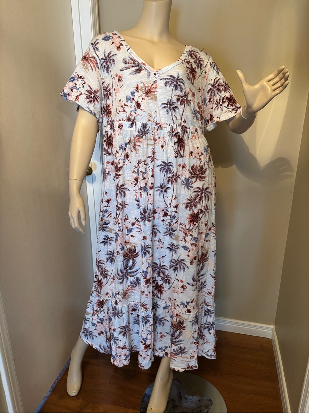 torrid White Maxi Dress with Blue and Brown Palm Print